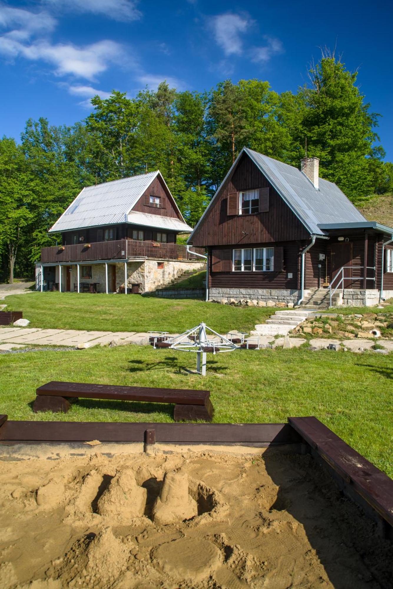 Rodinne Chaty Moravanpark - Ubytovani V Srdci Valasska Podkopna Lhota Экстерьер фото